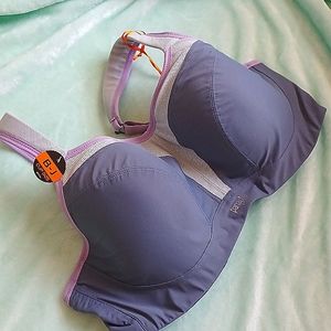 brand new sports bra